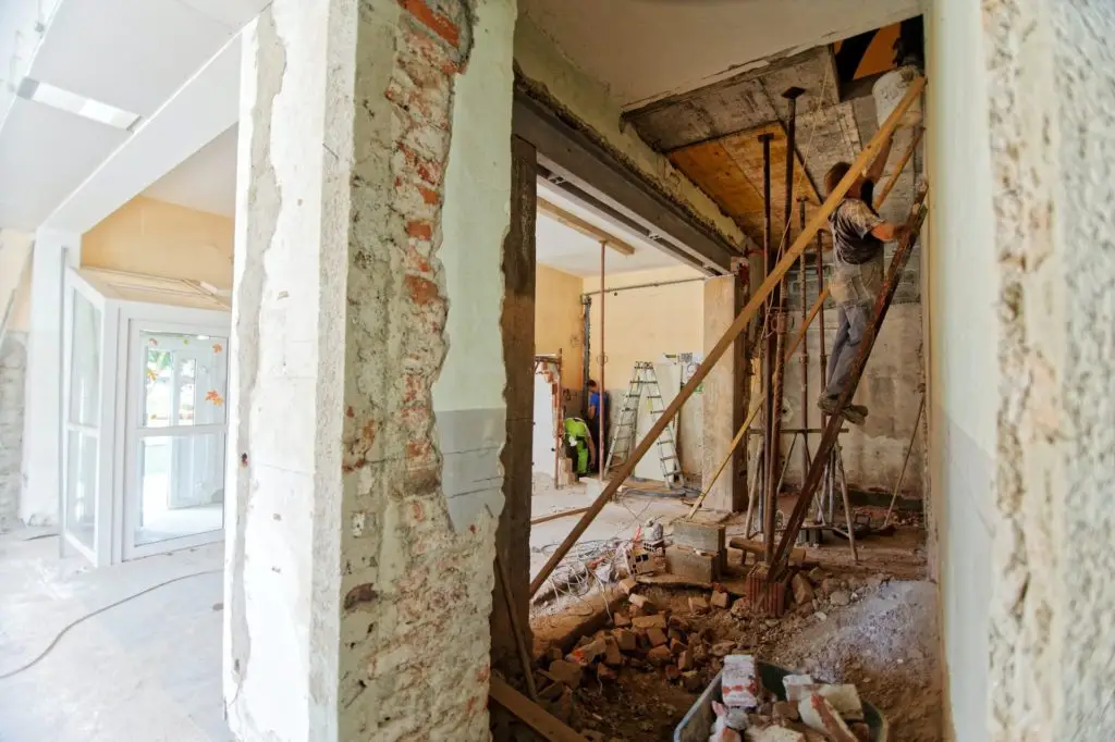 home renovations for article about wholesaling homes and wholesaling real estate for beginners