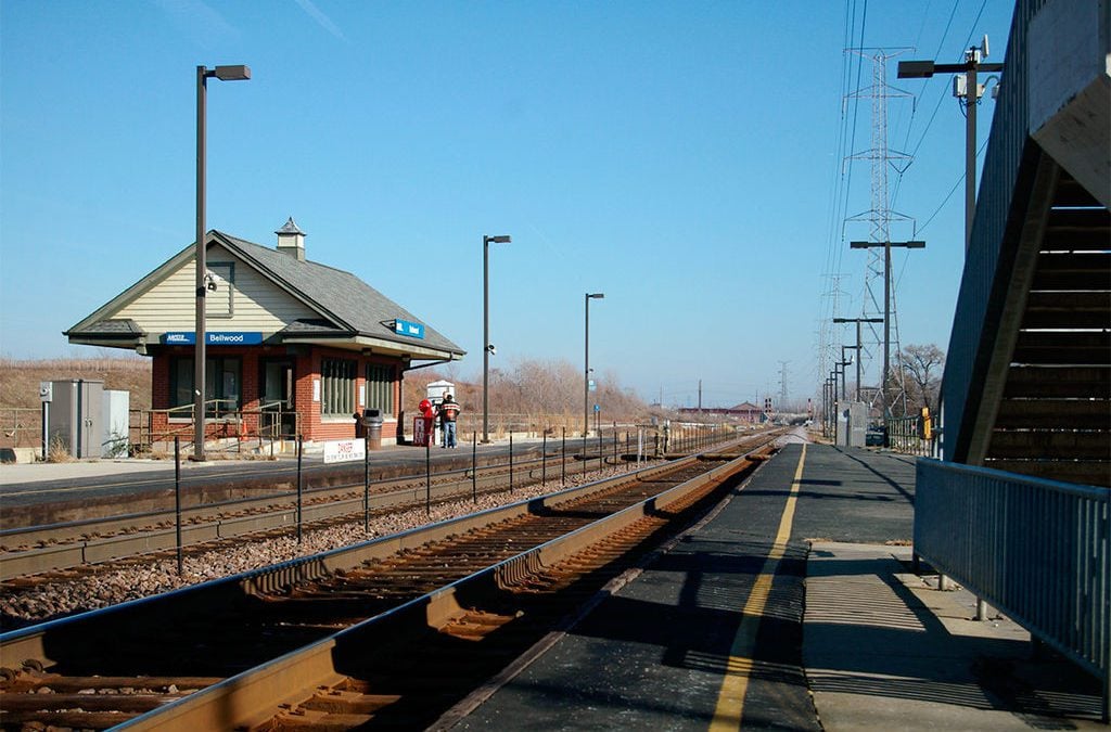 Bellwood metra train station and train tracks in Bellwood, Illinois
